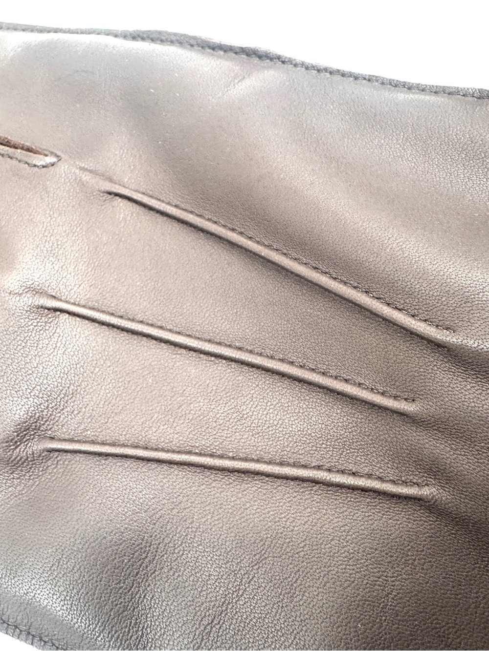 Polo Ralph Lauren Men's Water-Repellent Leather Gloves - Picture 6 of 13